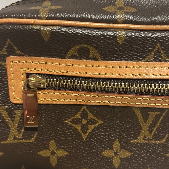 Louis Vuitton Pochette Cite Shoulder Bag Monogram Brown - Picture 10 of 13